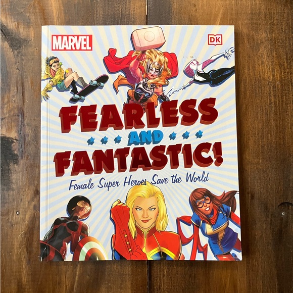 Marvel Fearless and Fantastic! Female Super Heroes Save the World Softcover 2020 - Picture 1 of 12